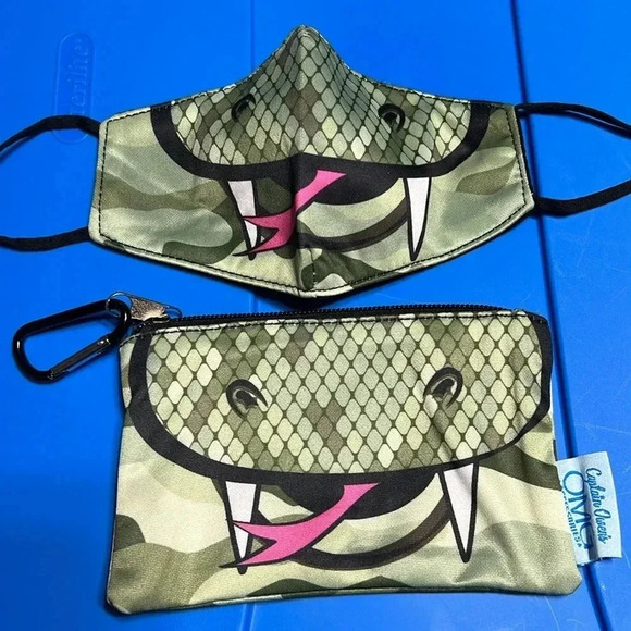 Snake mouth  Halloween kids face mask with pouch - Picture 1 of 10